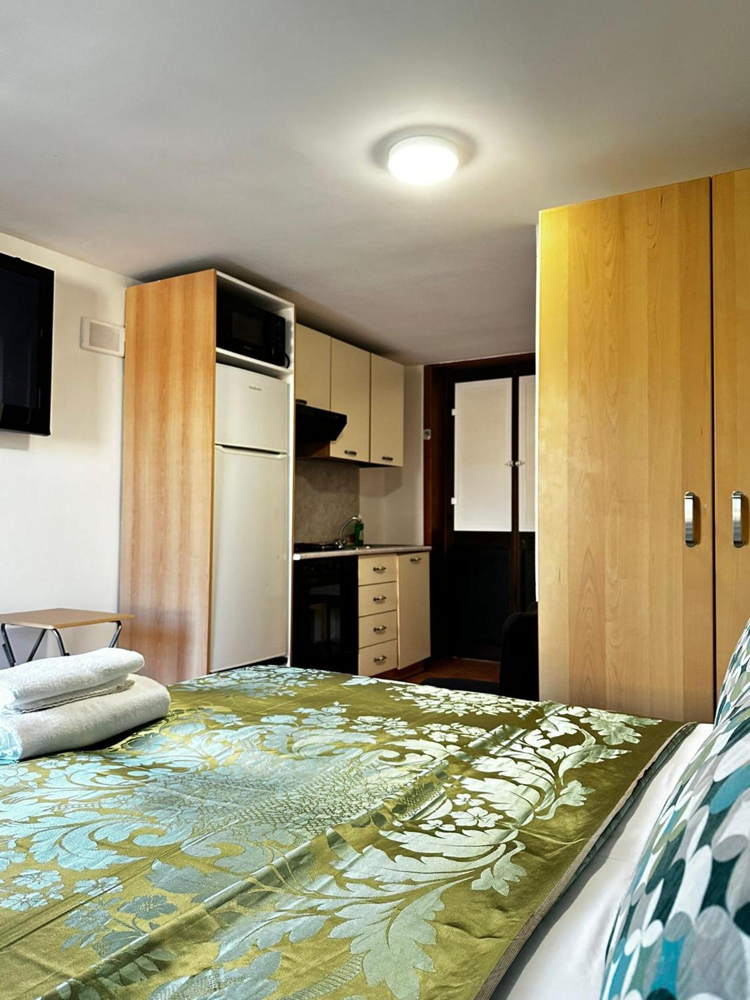 Residence Lupiae Lecce Exteriör bild